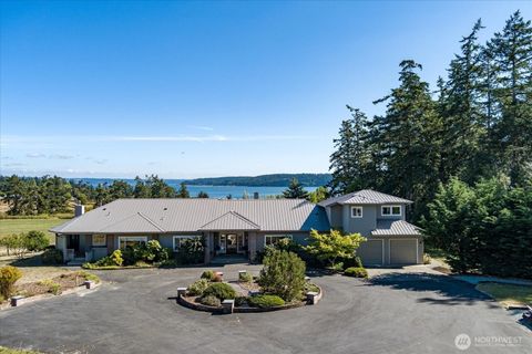 Photo of 1365 Arnold Road, Oak Harbor, WA 98277 (MLS # 2453458)