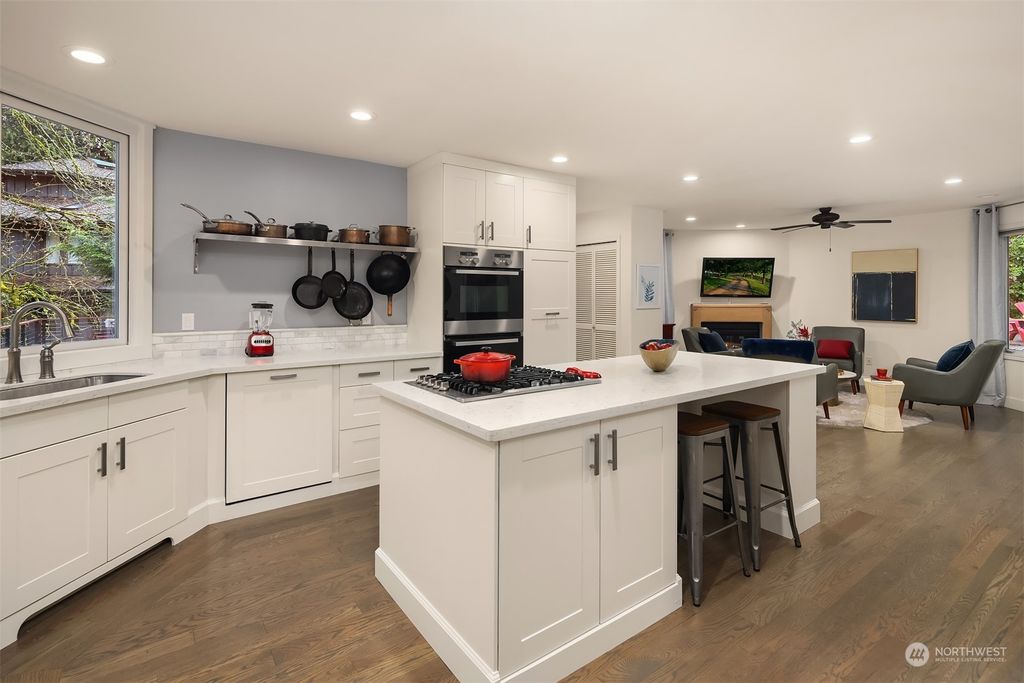 listing image 9364409131700885788