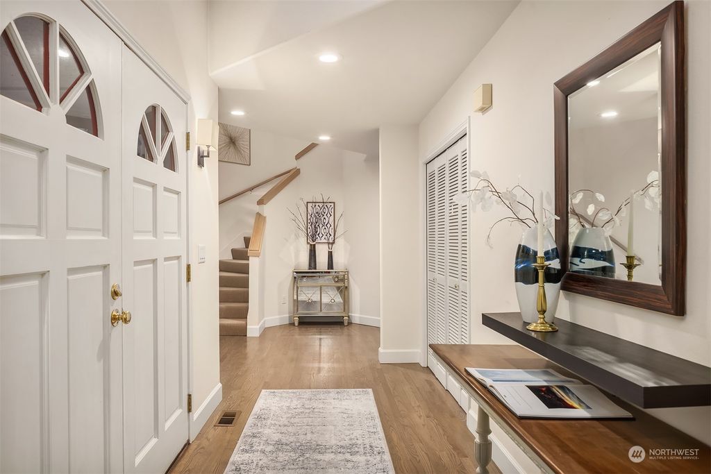 listing image 9362387872096120890