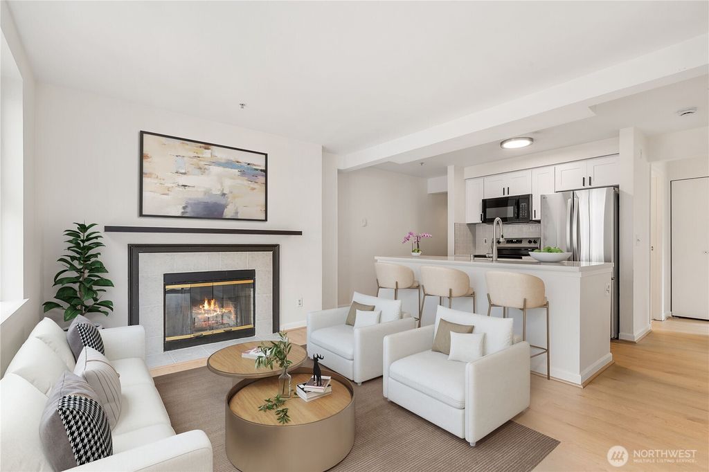 Photo of 769 Hayes Street #405, Seattle, WA 98109 (MLS # 2366160)