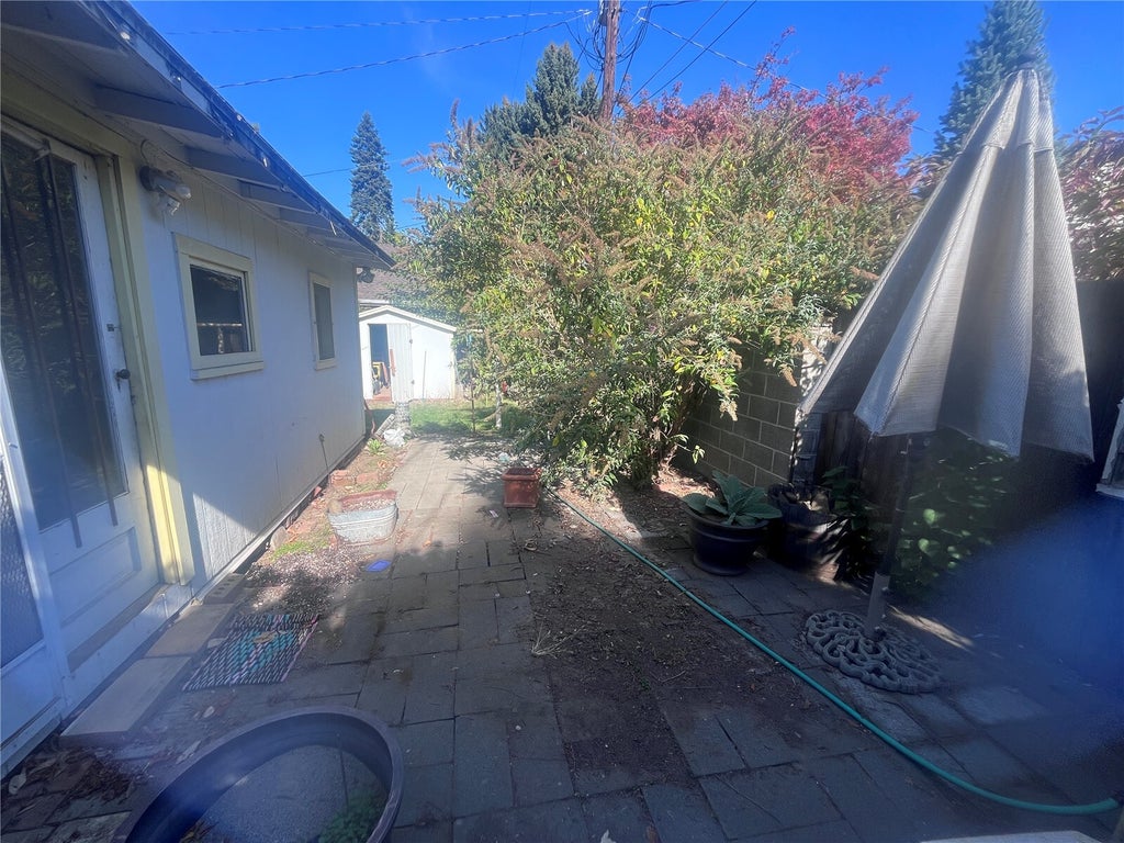 Photo of 225 N 23rd Avenue, Yakima, WA 98902 (MLS # 2596900)