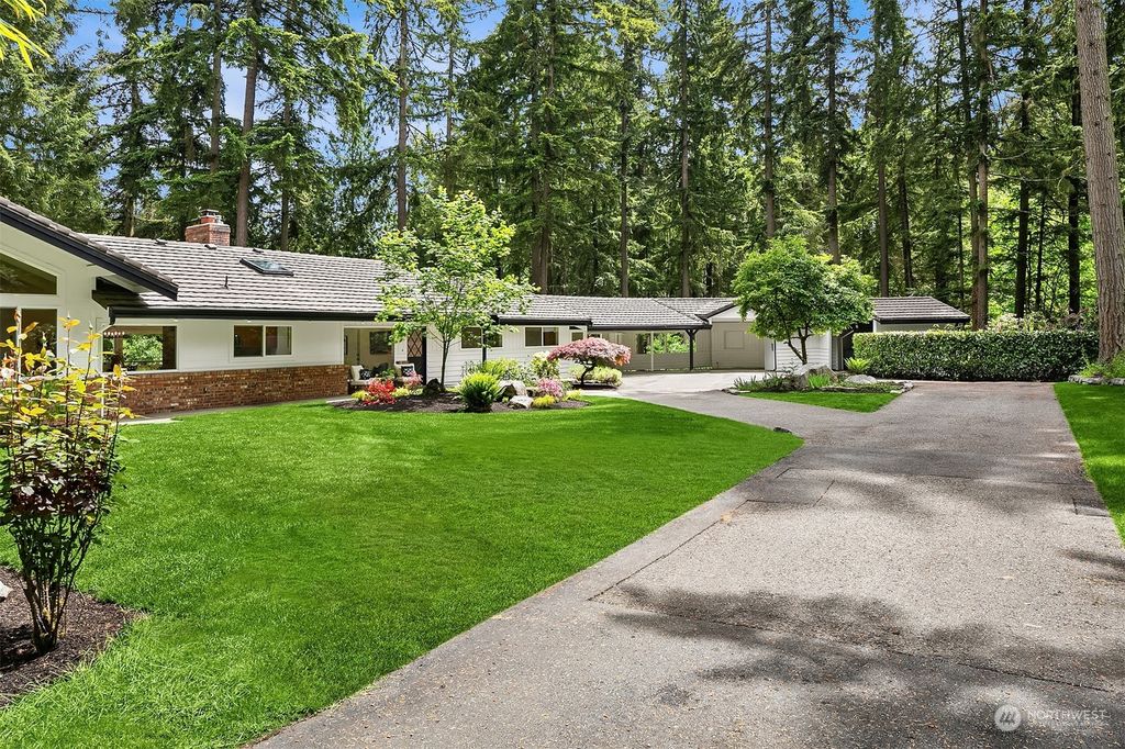 Photo of 3832 132nd Avenue NE, Bellevue, WA 98005 (MLS # 2240769)