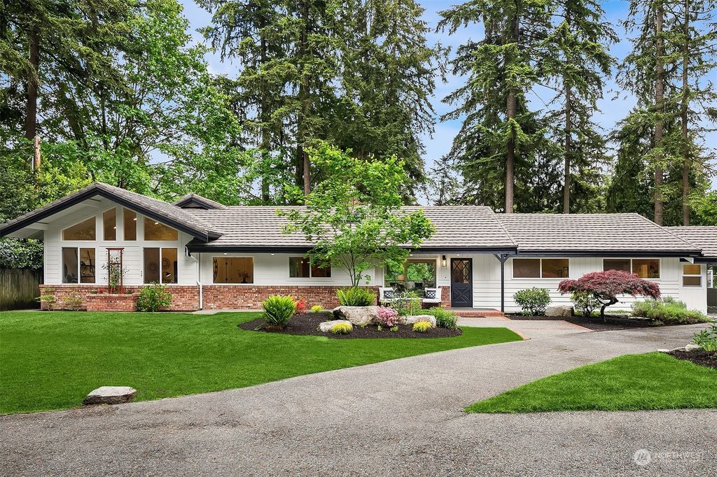 Photo of 3832 132nd Avenue NE, Bellevue, WA 98005 (MLS # 2240769)