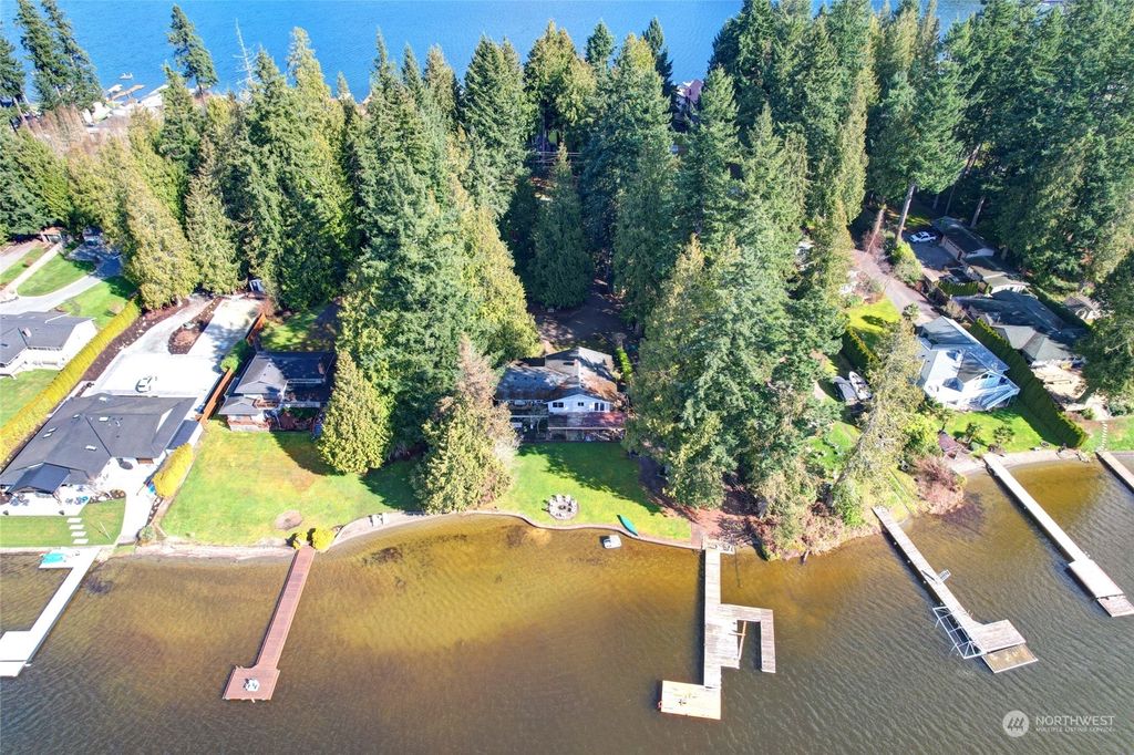 Photo of 14718 W Lake Goodwin Road, Stanwood, WA 98292 (MLS # 2205310)