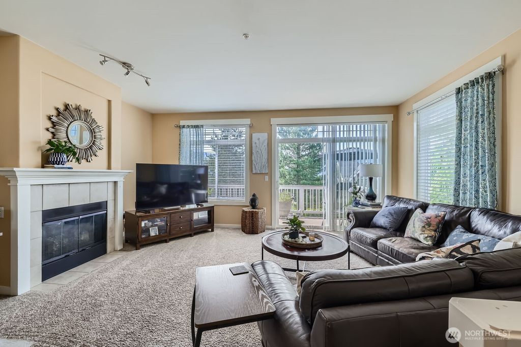 Photo of 23120 SE Black Nugget Road #D1, Issaquah, WA 98029 (MLS # 2397812)