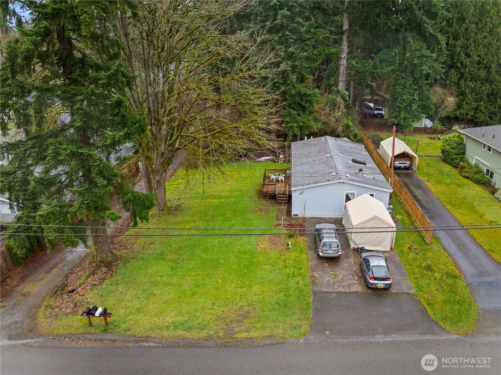 Photo of 15058 75th Avenue NE, Kenmore, WA 98028 (MLS # 2344329)