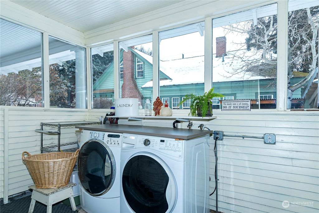 listing image 9366790606854625160