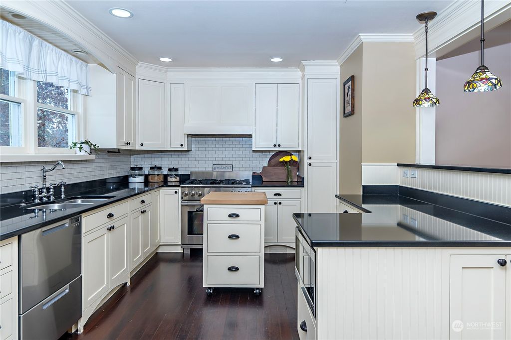 listing image 9362990165342872942
