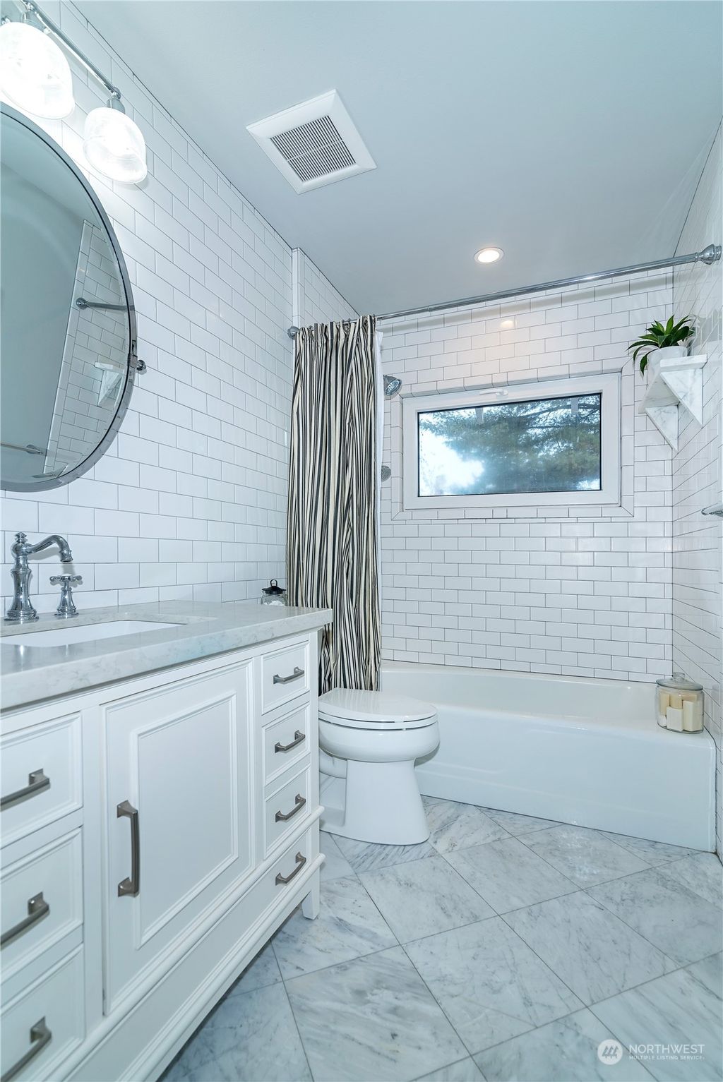 listing image 9360403969177017576