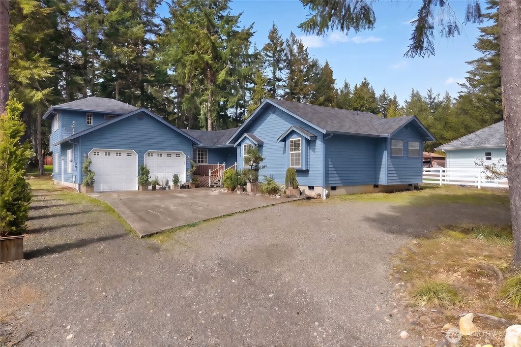 Photo of 501 E Road of Tralee, Shelton, WA 98584 (MLS # 2509758)
