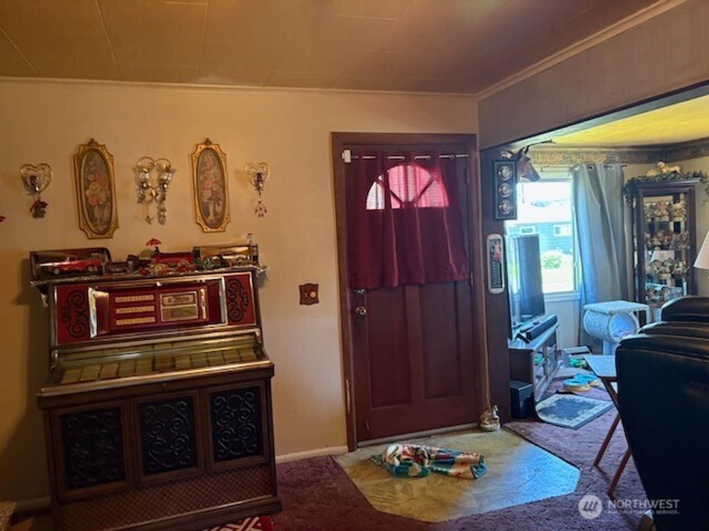 Photo of 915 S Pearl Street, Centralia, WA 98531 (MLS # 2516453)