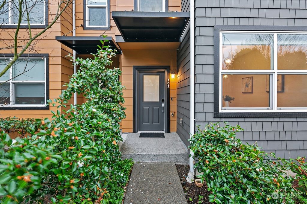 Photo of 10398 157th Place NE #102, Redmond, WA 98052 (MLS # 2187639)