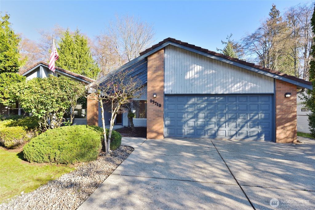 Photo of 17719 54th Avenue W, Lynnwood, WA 98037 (MLS # 2479705)