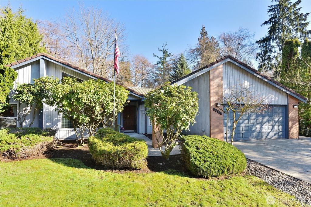 Photo of 17719 54th Avenue W, Lynnwood, WA 98037 (MLS # 2479705)