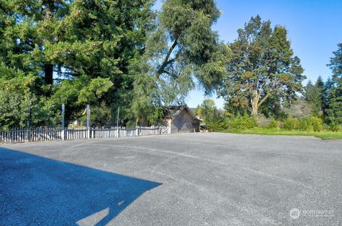 A home in Chehalis