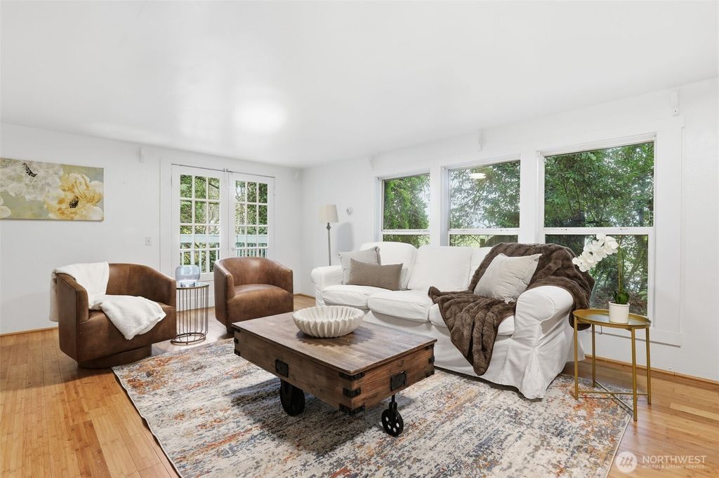 Photo of 4420 S 200th Street, Kent, WA 98032 (MLS # 2456117)