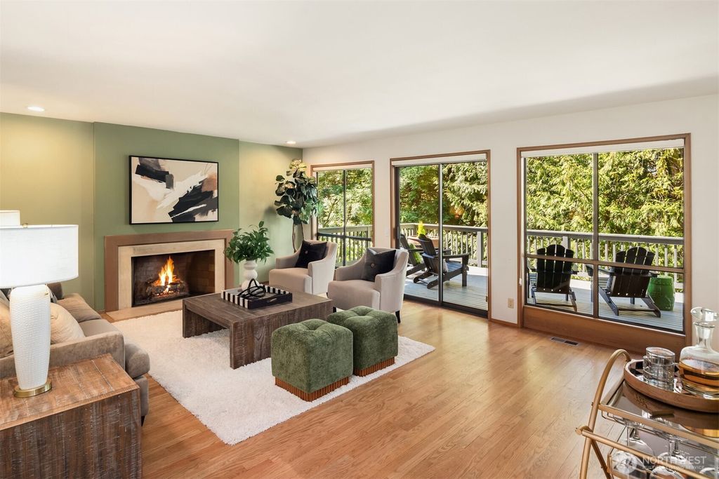 Photo of 6160 W Mercer Way, Mercer Island, WA 98040 (MLS # 2410851)