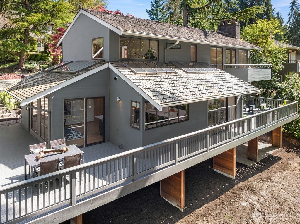 Photo of 6160 W Mercer Way, Mercer Island, WA 98040 (MLS # 2410851)