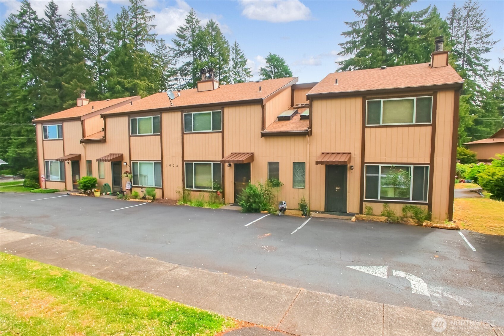 1608 Ruddell Road SE