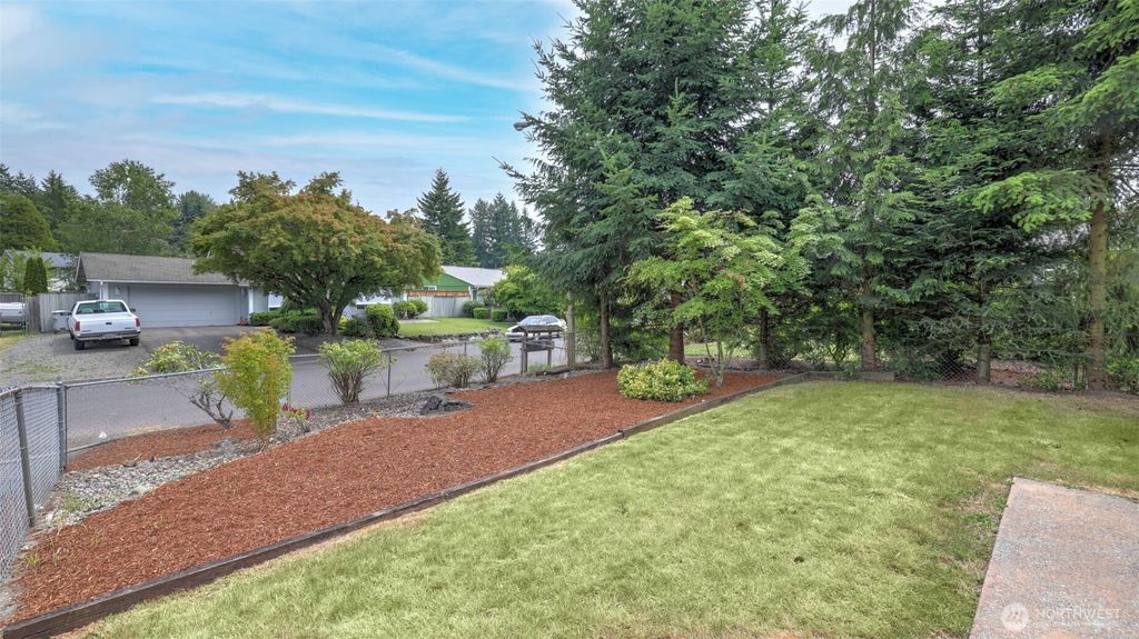 Photo of 21213 122nd Place SE, Kent, WA 98031 (MLS # 2398276)