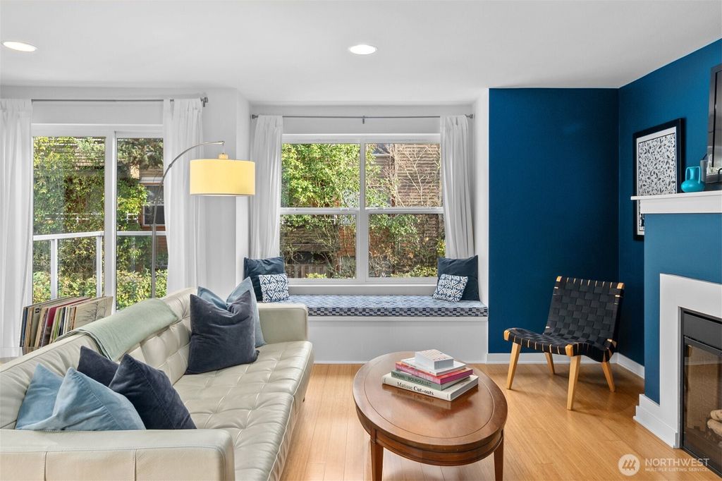 Photo of 2522 SW Trenton Street, Seattle, WA 98106 (MLS # 2452357)