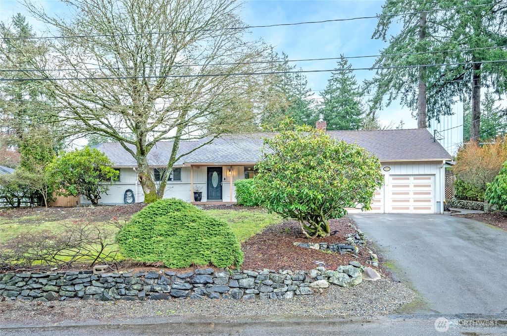 Photo of 10111 Cedrona Street SW, Lakewood, WA 98498 (MLS # 2463697)