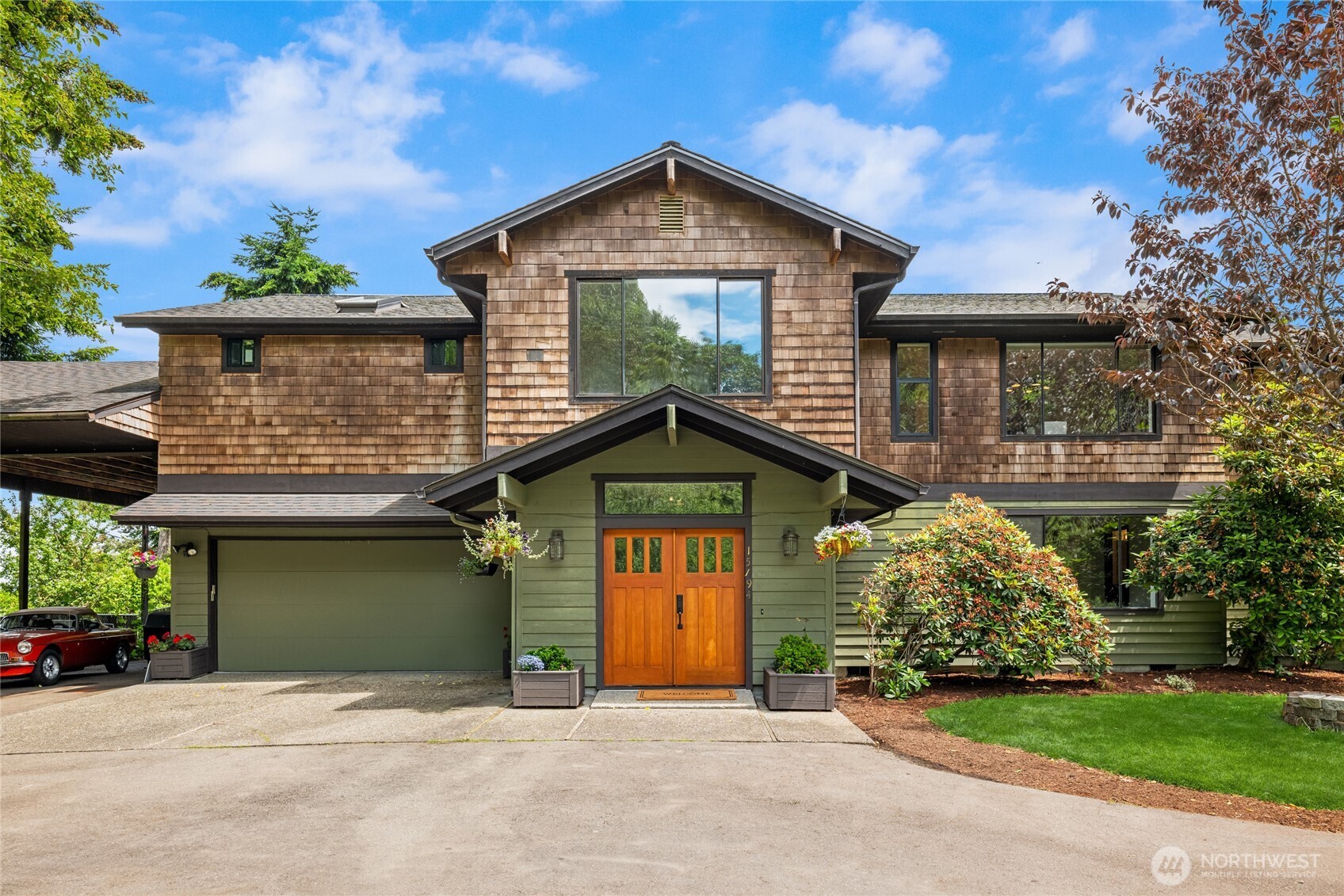 15194 Sunrise Drive NE