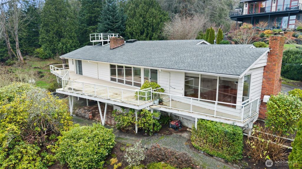Photo of 6420 NE 129th Place, Kirkland, WA 98034 (MLS # 2532402)