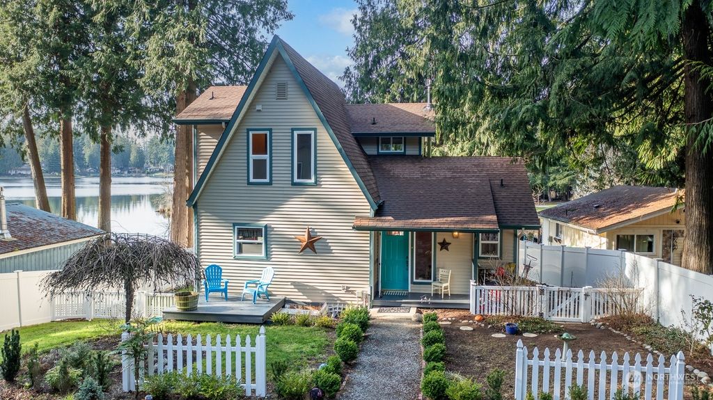 Photo of 31418 78th Drive NW, Stanwood, WA 98292 (MLS # 2199391)