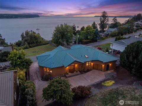 Photo of 393 Sunset Boulevard, Port Townsend, WA 98368 (MLS # 2566203)