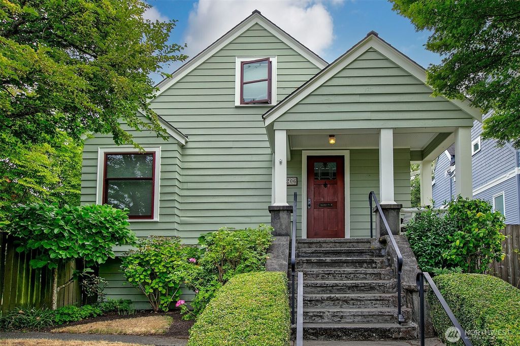 Photo of 5206 Wallingford Avenue N, Seattle, WA 98103 (MLS # 2427970)