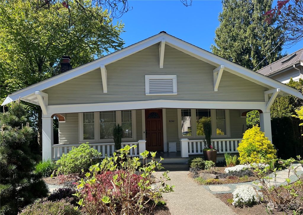 Photo of 6241 32nd Avenue NE, Seattle, WA 98115 (MLS # 2227049)