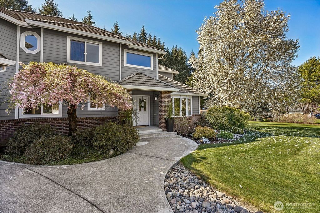 Photo of 7025 Deerfield Park Drive NE, Olympia, WA 98516 (MLS # 2501910)