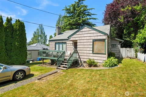 Photo of 122 NW 103rd Street, Seattle, WA 98177 (MLS # 2554503)