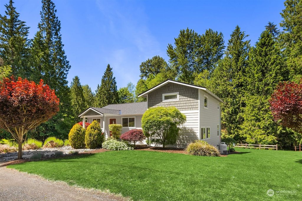 Photo of 10221 147th Avenue SE, Renton, WA 98059 (MLS # 2247343)