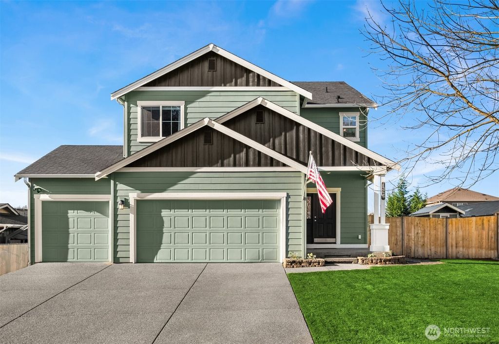Photo of 426 20th Street NW, Puyallup, WA 98371 (MLS # 2468894)