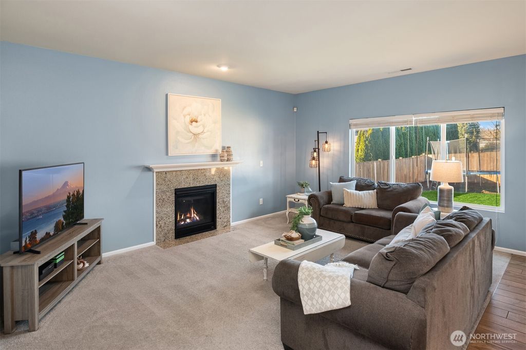 Photo of 426 20th Street NW, Puyallup, WA 98371 (MLS # 2468894)