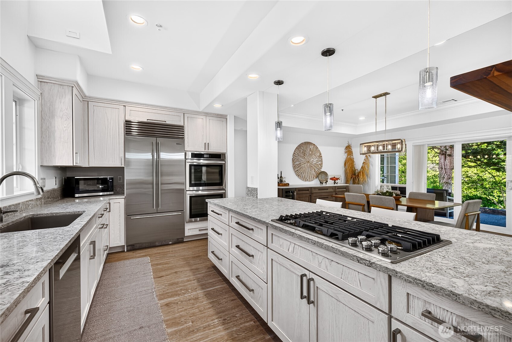 2427 Sundown Court
