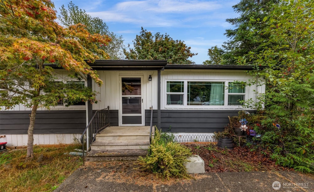 Photo of 4000 Flynn Street #101, Bellingham, WA 98229 (MLS # 2587036)