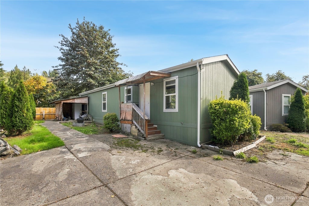 Photo of 28454 168th Avenue SE #51, Kent, WA 98042 (MLS # 2588393)