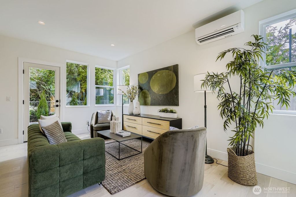 Photo of 8812 41st Avenue SW, Seattle, WA 98136 (MLS # 2475453)