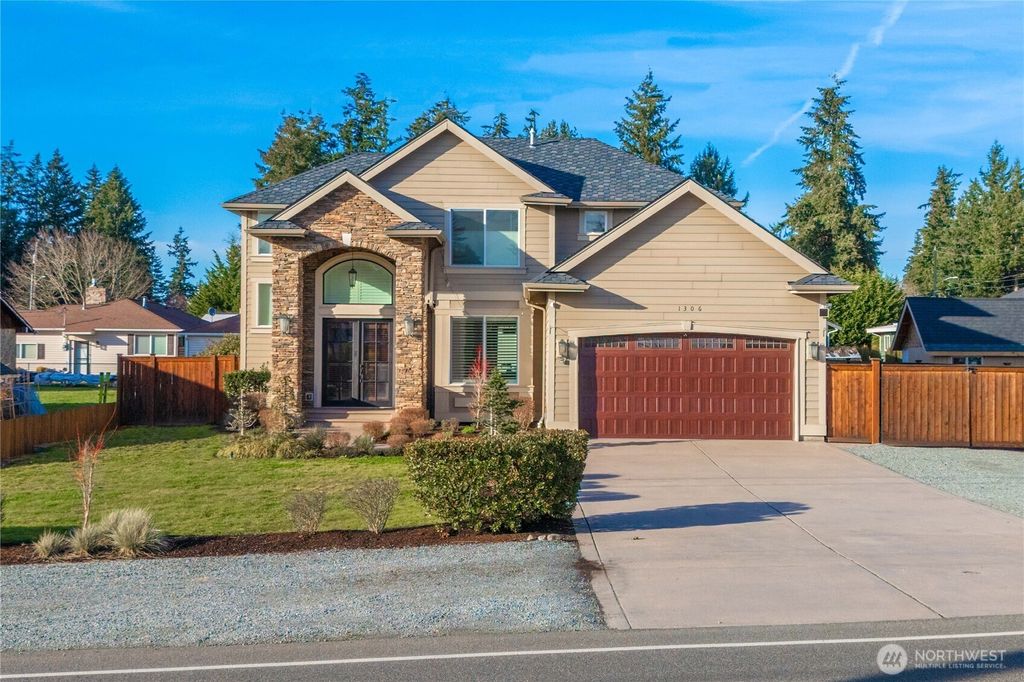 Photo of 1306 Yuma Street, Milton, WA 98354 (MLS # 2341658)