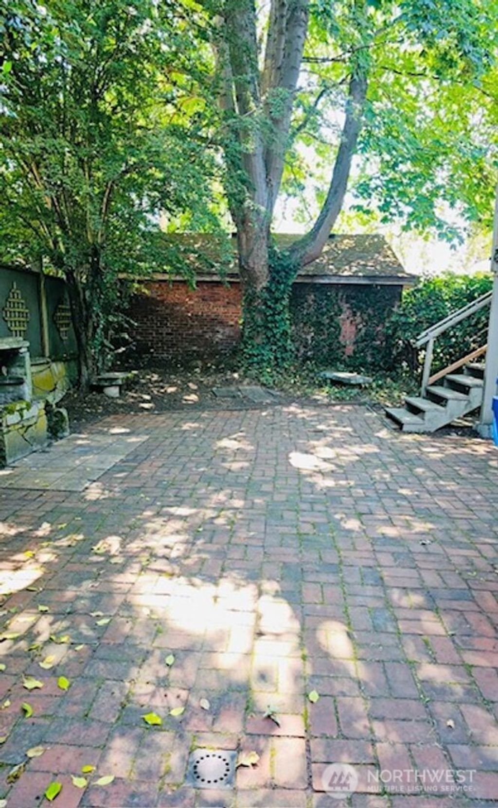 Photo of 2630 58th Avenue SW #A, Seattle, WA 98116 (MLS # 2463417)