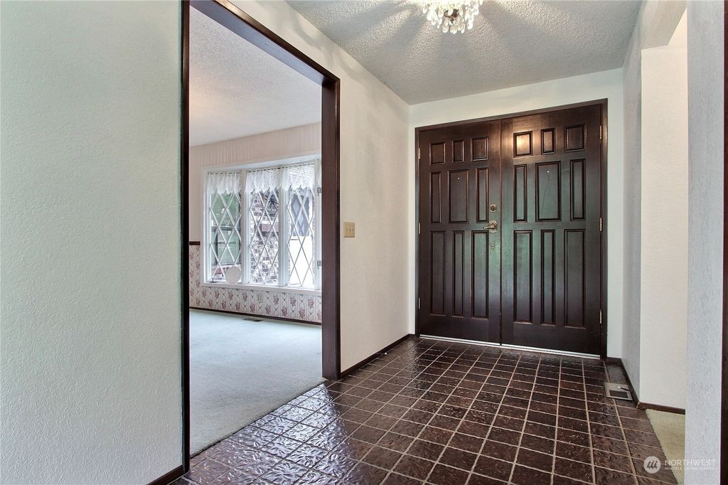 Photo of 4131 SW 322nd Street, Federal Way, WA 98023 (MLS # 2311376)