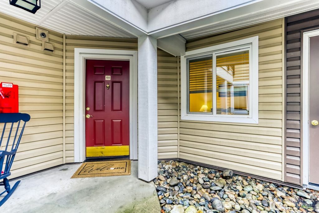 Photo of 5000 NW Village Park Dr Dr #A105, Issaquah, WA 98027 (MLS # 2486114)