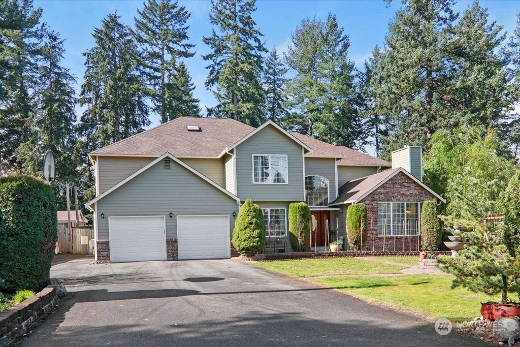 Photo of 17833 8th Avenue NE, Shoreline, WA 98155 (MLS # 2210212)