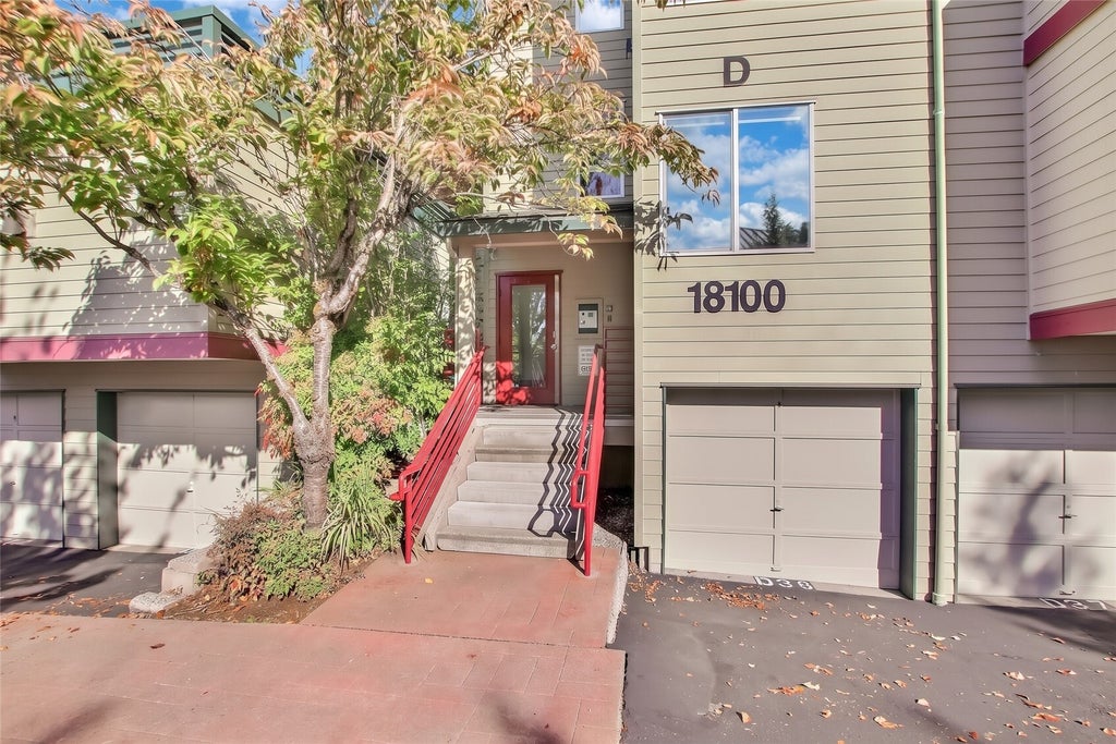 Photo of 18100 15th Avenue NE #D120, Shoreline, WA 98155 (MLS # 2595067)