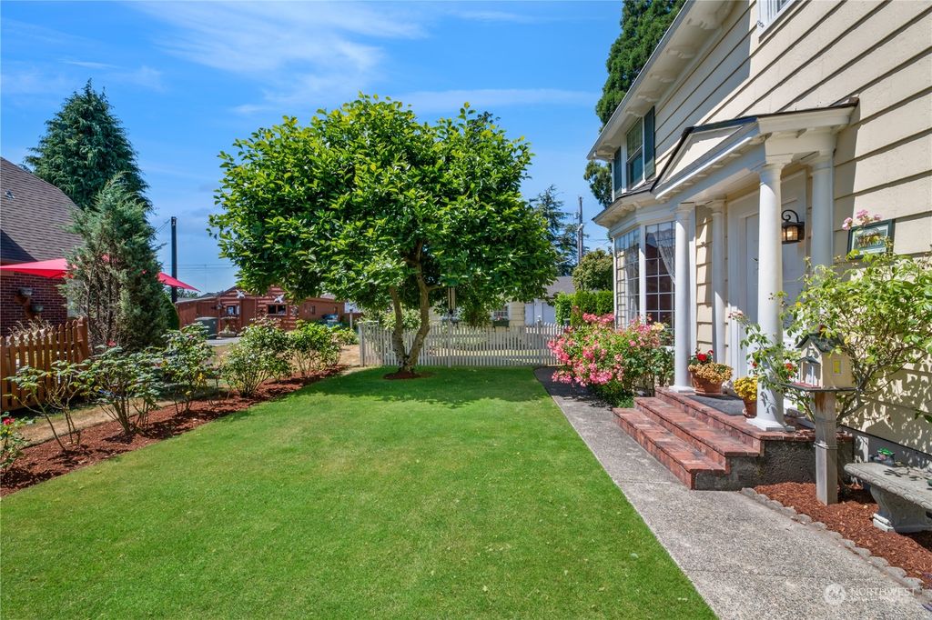 Photo of 1812 Rucker Avenue, Everett, WA 98201 (MLS # 2148285)