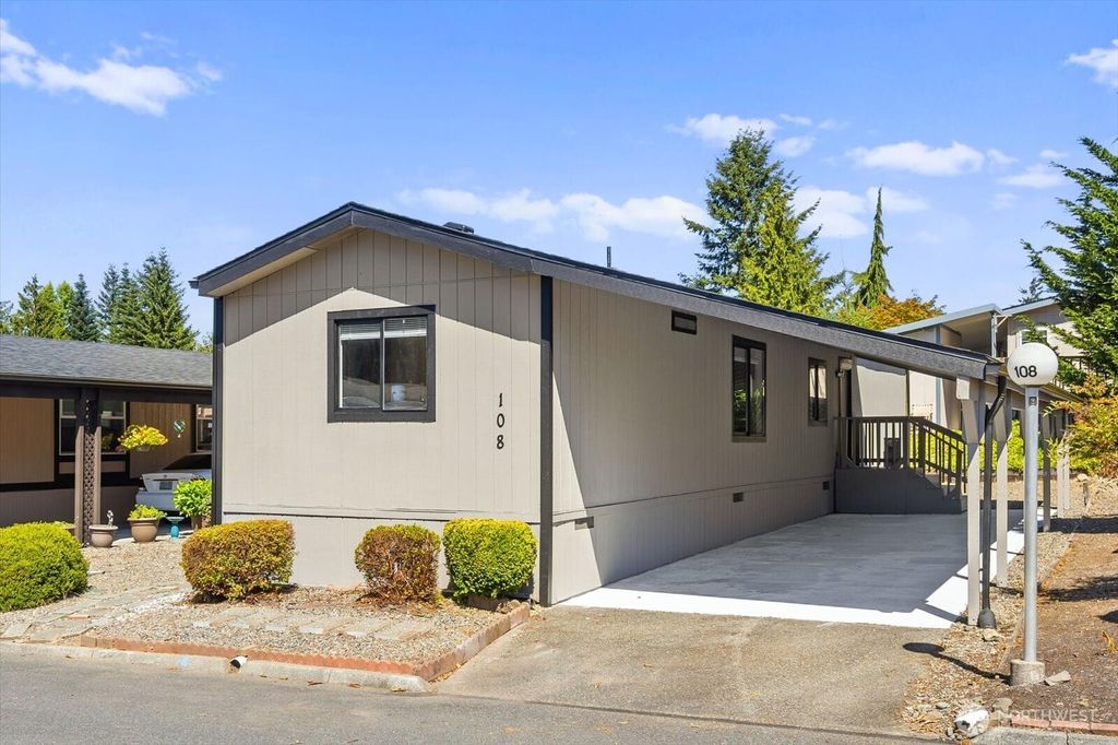 Photo of 1427 100th St St SW #108, Everett, WA 98204 (MLS # 2422017)