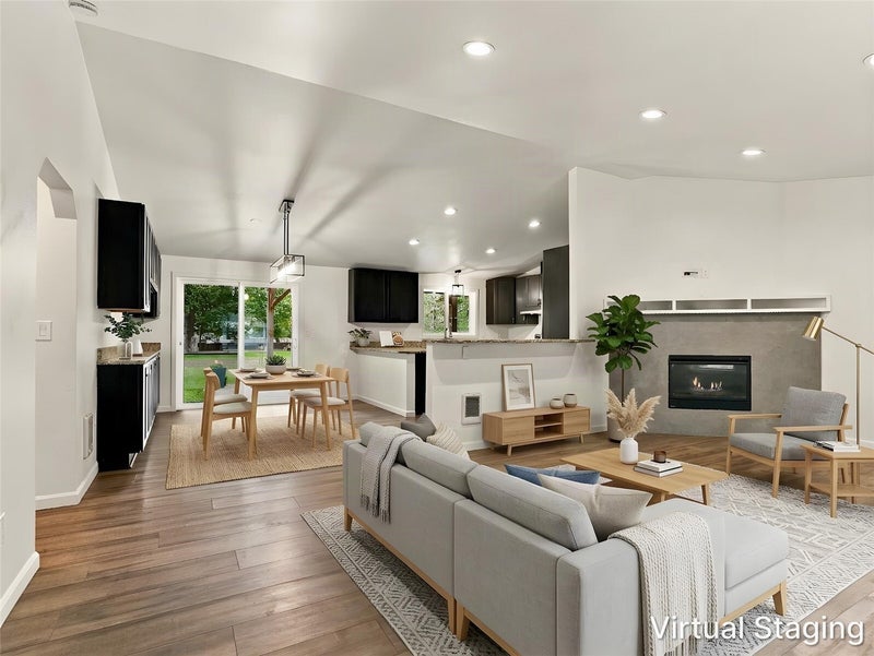 8729 Silver Fox Ct SW